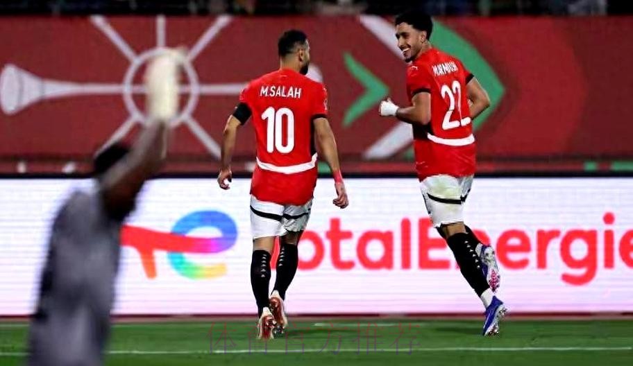 10人埃及成功复仇！19年首胜南非，萨拉赫连场破门，连刷4纪录